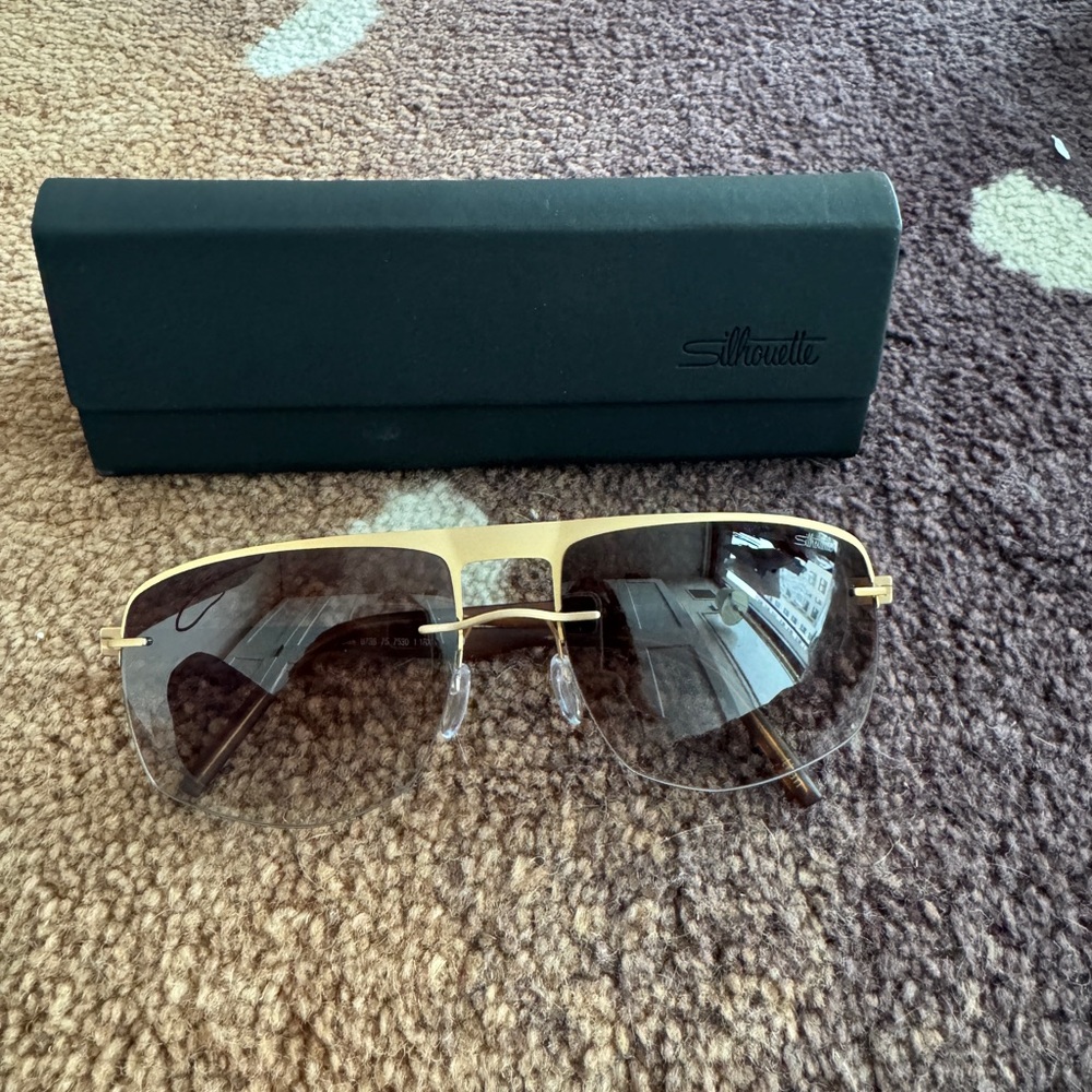 Silhouette Accent Sunglasses
Brand new and never worn